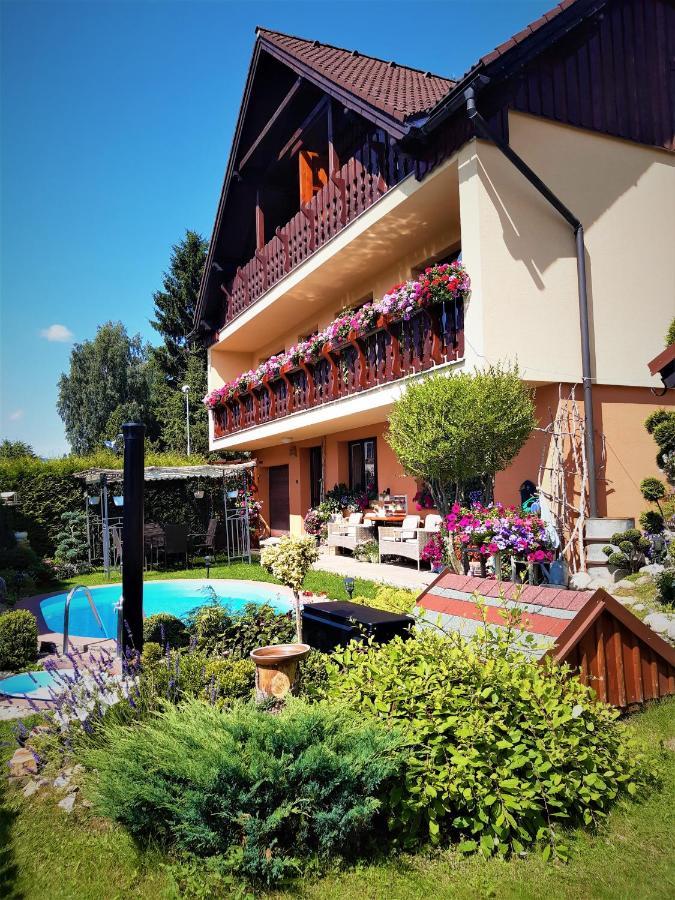 Apartmany U Jirousu Рокицани Экстерьер фото